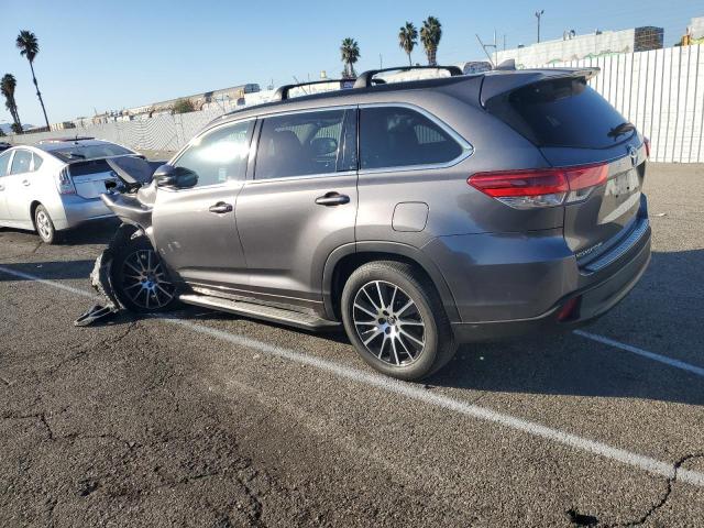 Photo 2 from auction – 2018 TOYOTA HIGHLANDER with VIN 5TDKZRFH3JS540523