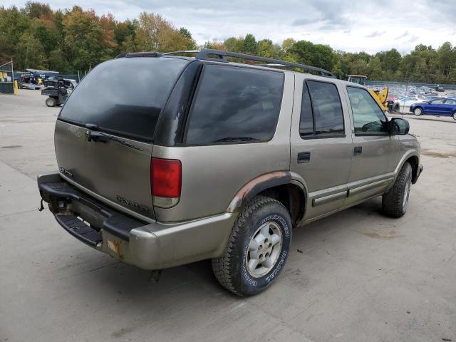 Photo 3 from auction – 2001 CHEVROLET BLAZER with VIN 1GNDT13W91K236304