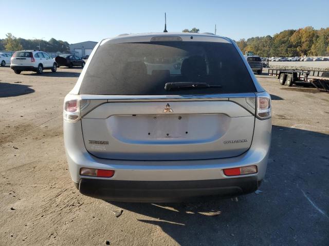 Photo 6 from auction – 2014 MITSUBISHI OUTLANDER with VIN JA4AD3A31EZ000458