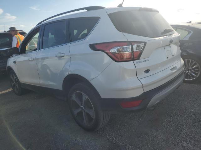 Photo 2 from auction – 2018 FORD ESCAPE SEL with VIN 1FMCU0HD2JUA07157