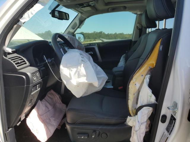Photo 7 from auction – 2018 TOYOTA 4RUNNER SR with VIN JTEBU5JR8J5568066