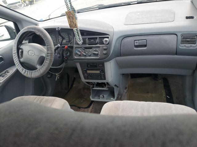 Photo 8 from auction – 2000 TOYOTA SIENNA LE with VIN 4T3ZF13C6YU258905