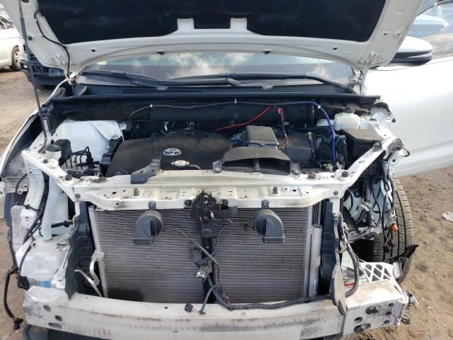 Photo 12 from auction – 2018 TOYOTA HIGHLANDER with VIN 5TDJZRFH3JS560525