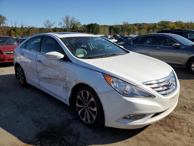 Photo 4 from auction – 2013 HYUNDAI SONATA SE with VIN 5NPEC4AB4DH650849