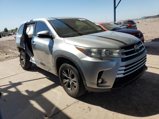 Photo 4 from auction – 2018 TOYOTA HIGHLANDER with VIN 5TDZZRFH2JS285085