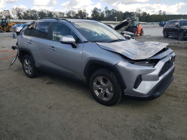 Photo 4 from auction – 2022 TOYOTA RAV4 XLE with VIN 2T3W1RFV4NC211141