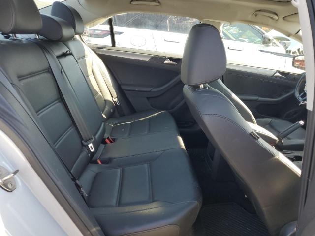 Photo 10 from auction – 2017 VOLKSWAGEN JETTA SE with VIN 3VWDB7AJ6HM373982