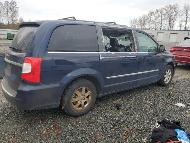 Photo 3 from auction – 2013 CHRYSLER TOWN & COU with VIN 2C4RC1BG5DR657595