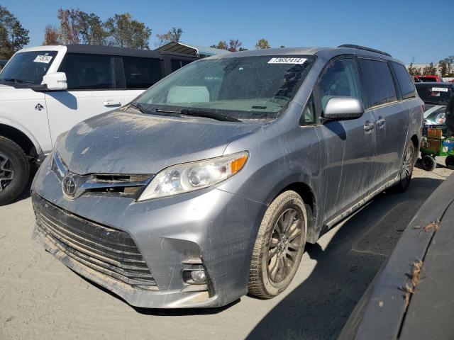 TOYOTA SIENNA XLE 2018 with VIN 5TDYZ3DC7JS926098 - Photo from auction