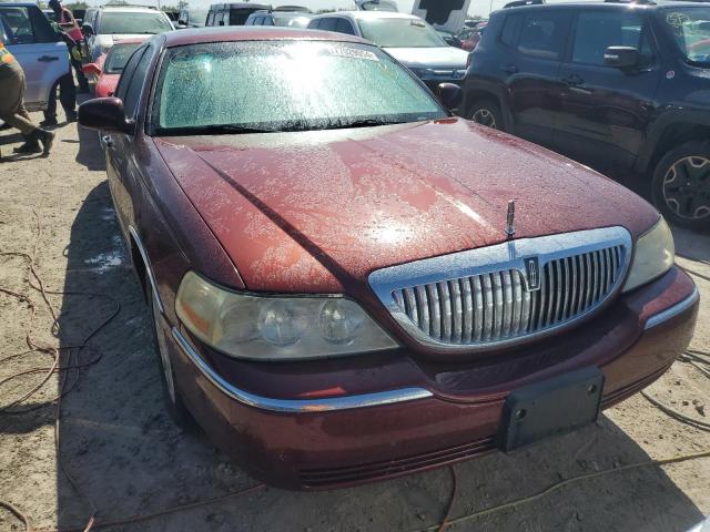 Photo 5 from auction – 2004 LINCOLN TOWN CAR U with VIN 1LNHM83W74Y609367