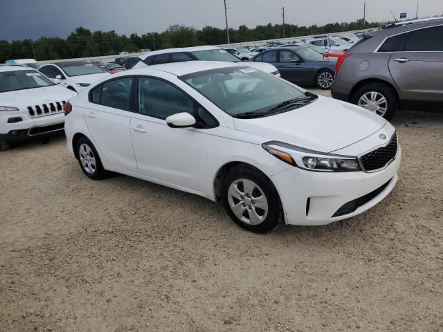 Photo 4 from auction – 2017 KIA FORTE LX with VIN 3KPFK4A71HE084811