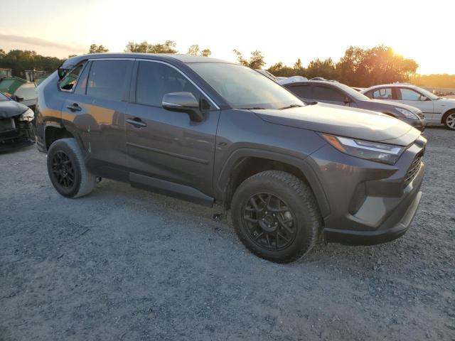 Photo 4 from auction – 2022 TOYOTA RAV4 XLE with VIN 2T3W1RFV3NC185972
