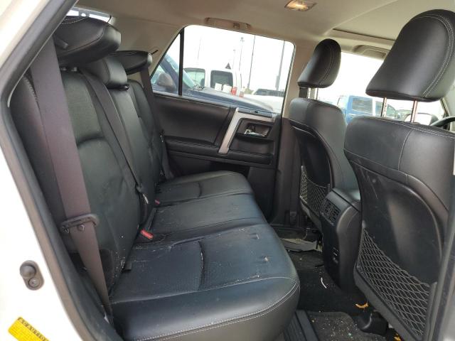 Photo 11 from auction – 2017 TOYOTA 4RUNNER SR with VIN JTEBU5JR3H5442126