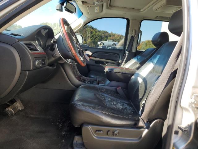 Photo 7 from auction – 2010 CADILLAC ESCALADE L with VIN 1GYUKBEF2AR269192