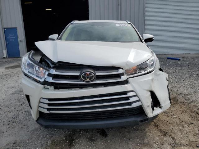 Photo 5 from auction – 2019 TOYOTA HIGHLANDER with VIN 5TDKZRFH7KS342206
