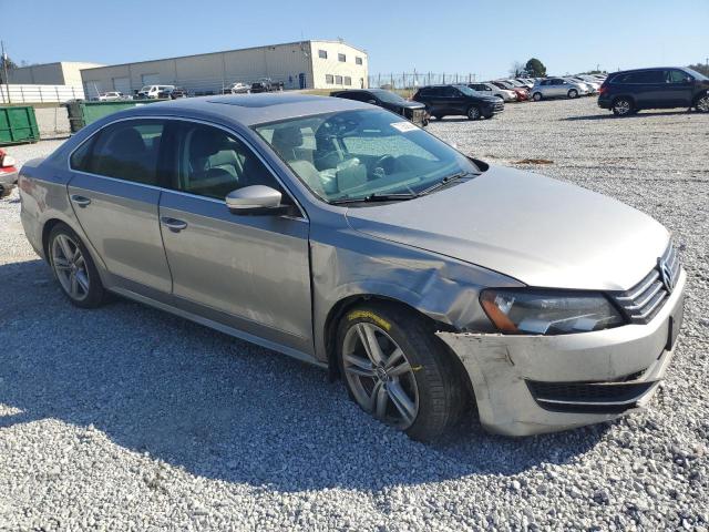 Photo 4 from auction – 2014 VOLKSWAGEN PASSAT SE with VIN 1VWBT7A35EC086622