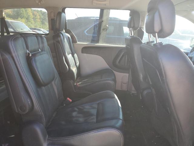 Photo 11 from auction – 2013 CHRYSLER TOWN & COU with VIN 2C4RC1BG4DR742167