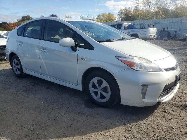Photo 4 from auction – 2015 TOYOTA PRIUS with VIN JTDKN3DUXF1974404