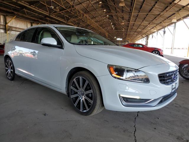 Photo 4 from auction – 2016 VOLVO S60 PLATIN with VIN LYV612TM3GB103461