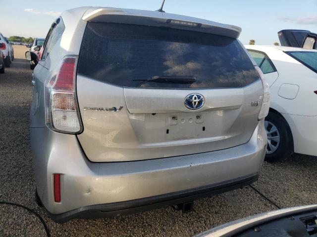 Photo 6 from auction – 2017 TOYOTA PRIUS V with VIN JTDZN3EU4HJ067857