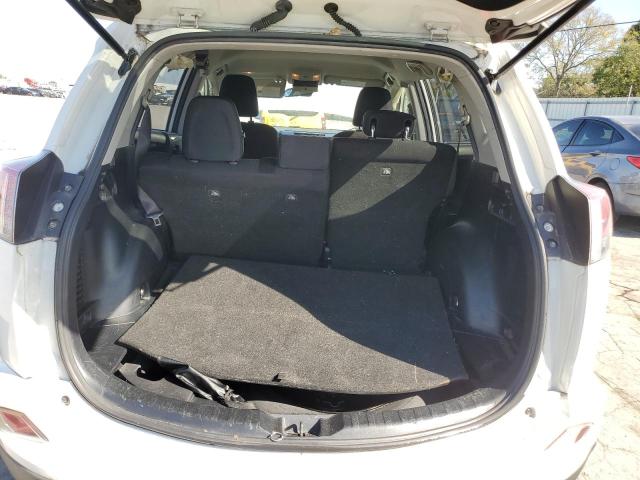Photo 13 from auction – 2018 TOYOTA RAV4 LE with VIN JTMZFREV2JJ176980