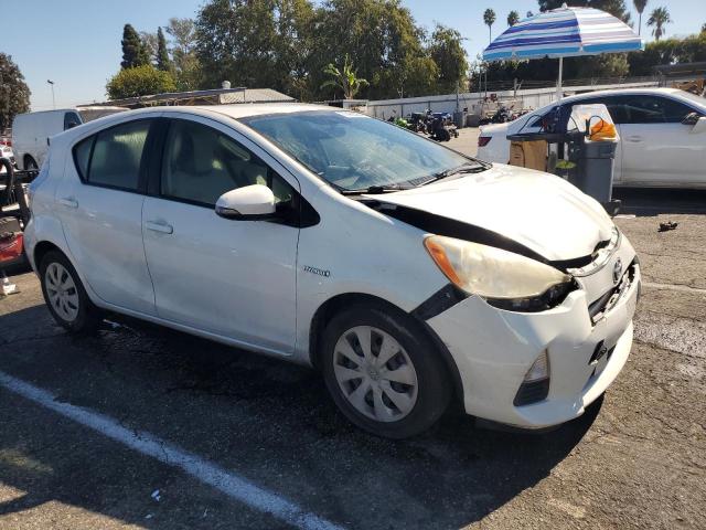 Photo 4 from auction – 2013 TOYOTA PRIUS C with VIN JTDKDTB35D1043710