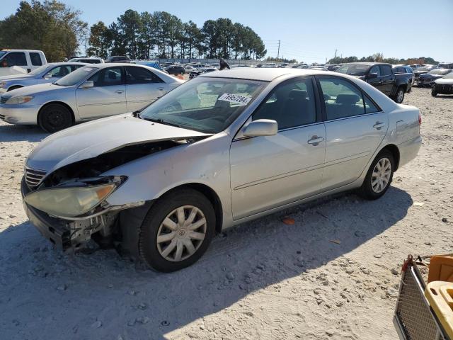 TOYOTA CAMRY LE 2005 with VIN 4T1BE32K45U538674 - Photo from auction