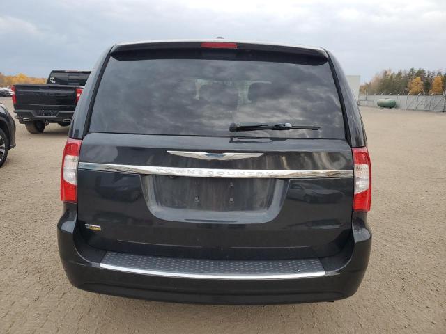 Photo 6 from auction – 2015 CHRYSLER TOWN & COU with VIN 2C4RC1CG7FR697047