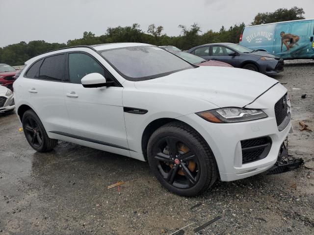 Photo 4 from auction – 2017 JAGUAR F-PACE R - with VIN SADCL2BV3HA061006