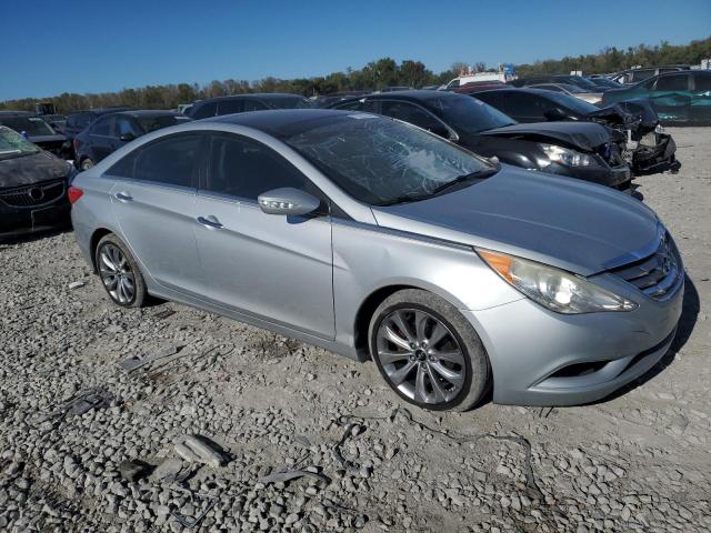Photo 4 from auction – 2012 HYUNDAI SONATA with VIN 5NPEC4ABXCH393789