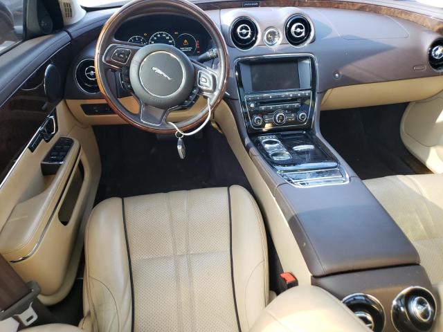 Photo 8 from auction – 2017 JAGUAR XJ with VIN SAJWJ1CD0H8W08109