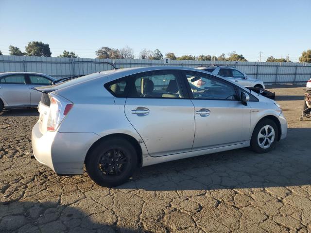 Photo 3 from auction – 2015 TOYOTA PRIUS with VIN JTDKN3DU9F0470707