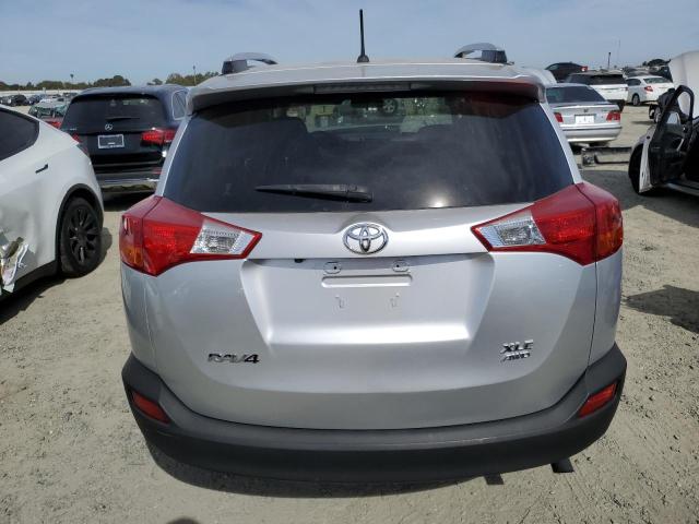 Photo 6 from auction – 2013 TOYOTA RAV4 XLE with VIN JTMRFREV0D5008722