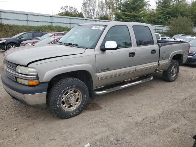 CHEVROLET SILVERADO 2002 with VIN 1GCGK13U02F226620 - Photo from auction