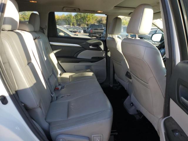 Photo 11 from auction – 2015 TOYOTA HIGHLANDER with VIN 5TDJKRFH7FS222783