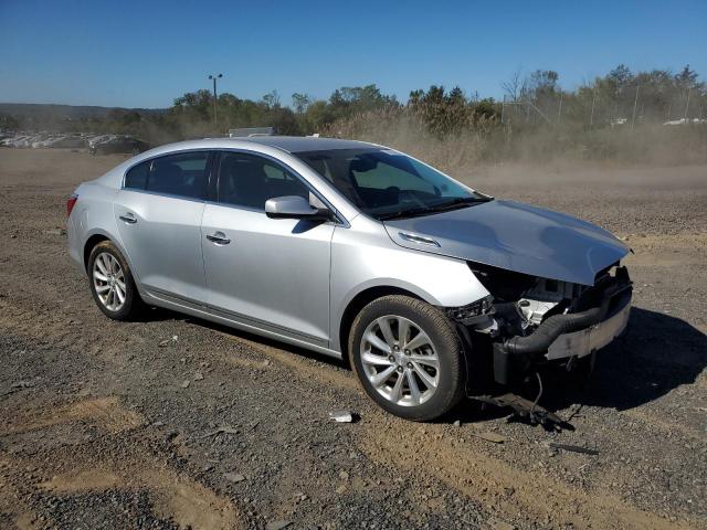 Photo 4 from auction – 2016 BUICK LACROSSE with VIN 1G4GA5G37GF204130