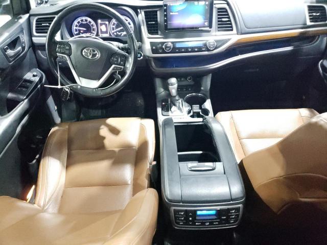 Photo 8 from auction – 2018 TOYOTA HIGHLANDER with VIN 5TDDZRFH1JS884019