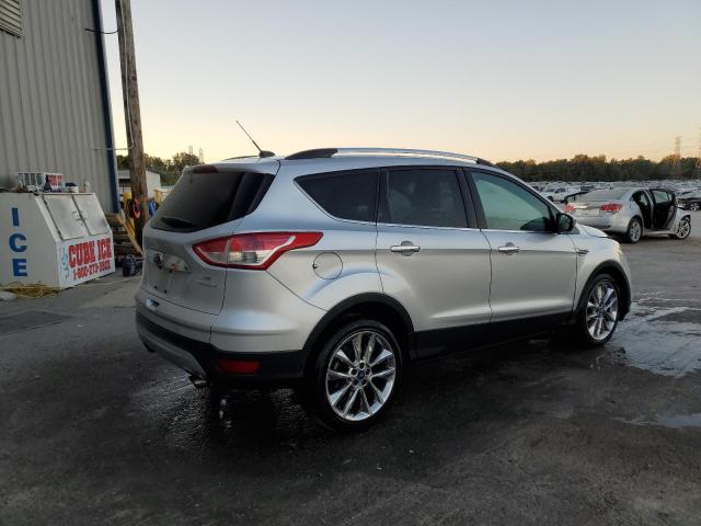 Photo 3 from auction – 2014 FORD ESCAPE SE with VIN 1FMCU0GX6EUC98019