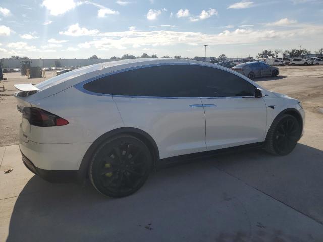 Photo 3 from auction – 2019 TESLA MODEL X with VIN 5YJXCAE28KF189930