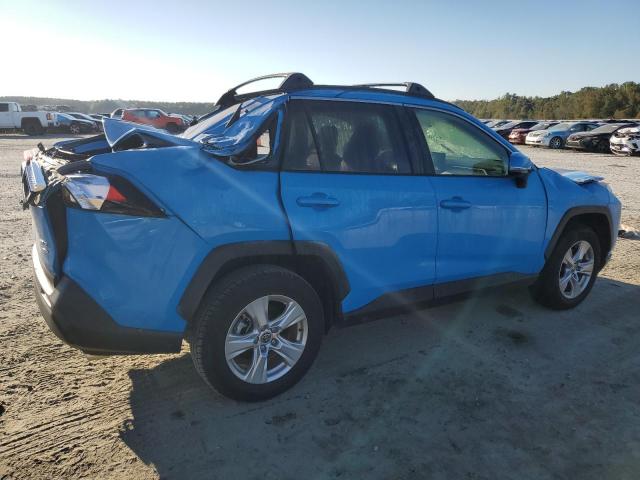 Photo 3 from auction – 2020 TOYOTA RAV4 XLE with VIN JTMP1RFV0LJ028608