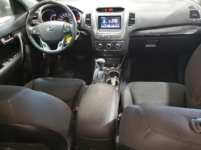 Photo 8 from auction – 2014 KIA SORENTO LX with VIN 5XYKTCA68EG441378