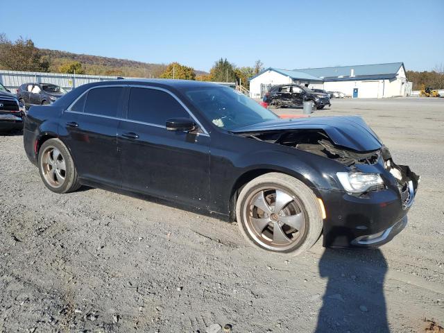 Photo 4 from auction – 2016 CHRYSLER 300 LIMITE with VIN 2C3CCAAG2GH142088