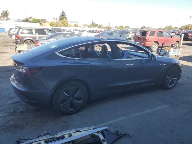 Photo 3 from auction – 2018 TESLA MODEL 3 with VIN 5YJ3E1EB9JF183271