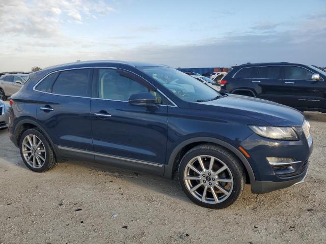 Photo 4 from auction – 2019 LINCOLN MKC RESERV with VIN 5LMCJ3C93KUL09214