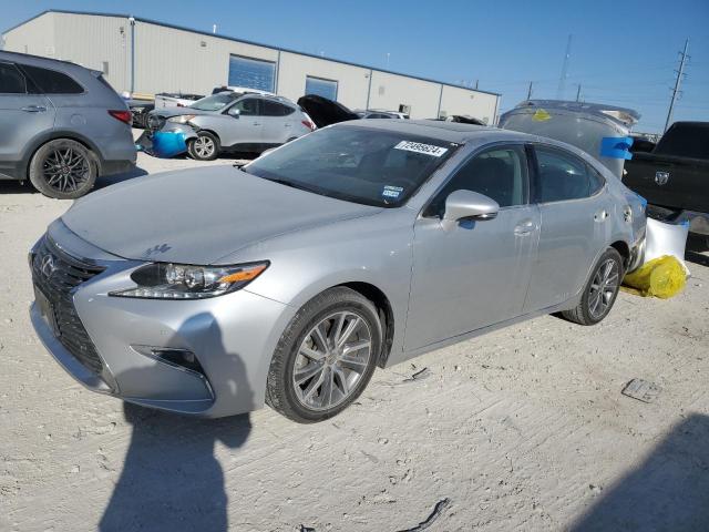 LEXUS ES 300H 2016 مع رقم تعريف المركبة JTHBW1GG7G2117135 - صورة من المزاد