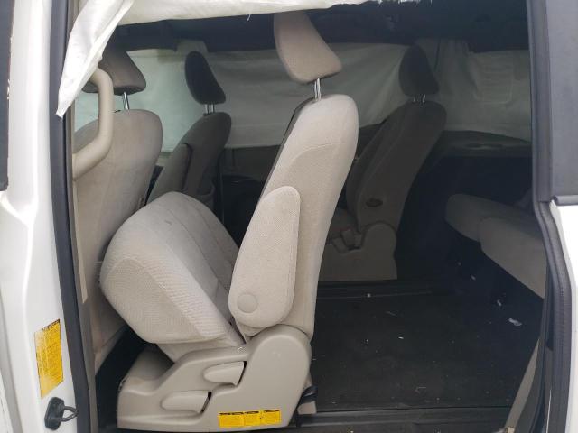 Photo 11 from auction – 2011 TOYOTA SIENNA LE with VIN 5TDKK3DC2BS009307