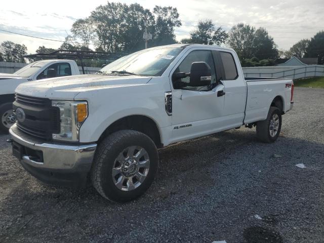 FORD F250 SUPER 2017 with VIN 1FT7X2BT1HEC42520 - Photo from auction