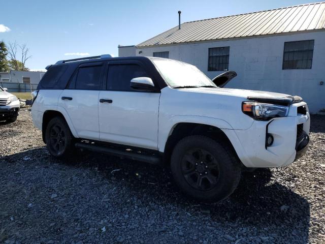 Photo 4 from auction – 2017 TOYOTA 4RUNNER SR with VIN JTEBU5JR0H5420200