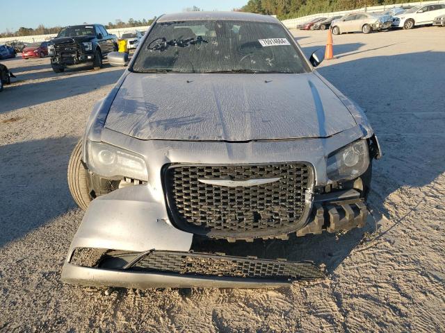 Photo 5 from auction – 2018 CHRYSLER 300 S with VIN 2C3CCABG4JH222921