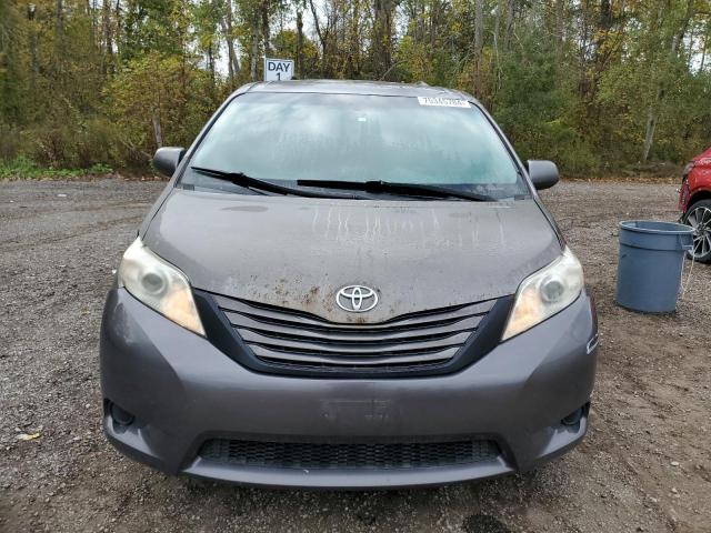 Photo 5 from auction – 2016 TOYOTA SIENNA LE with VIN 5TDKK3DC2GS717726